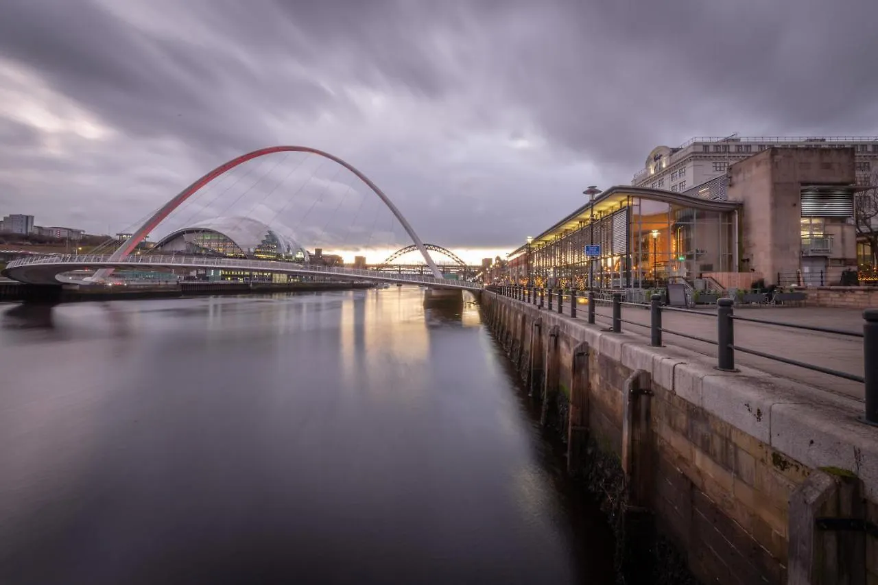 Newcastle City Centre Super Spacious Apartment
