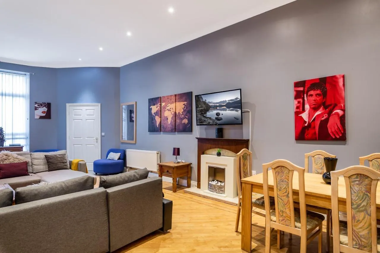 Newcastle City Centre Super Spacious Apartment