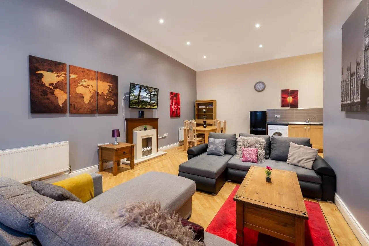 Newcastle City Centre Super Spacious Apartment